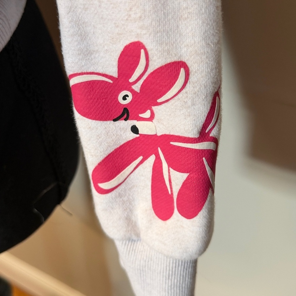 First Row Graphic Hoodie Women’s Small Cropped Art Dealer Sweatshirt - Picture 6 of 11